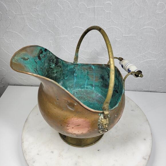 VTG Copper Coal Scuttle Ash Bucket 11" Patina Lion Head Delft Porcelain Handle - Picture 9 of 16